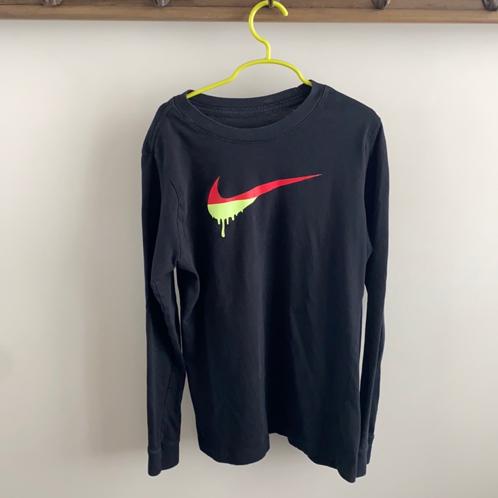 Boys Nike long sleeve t shirt